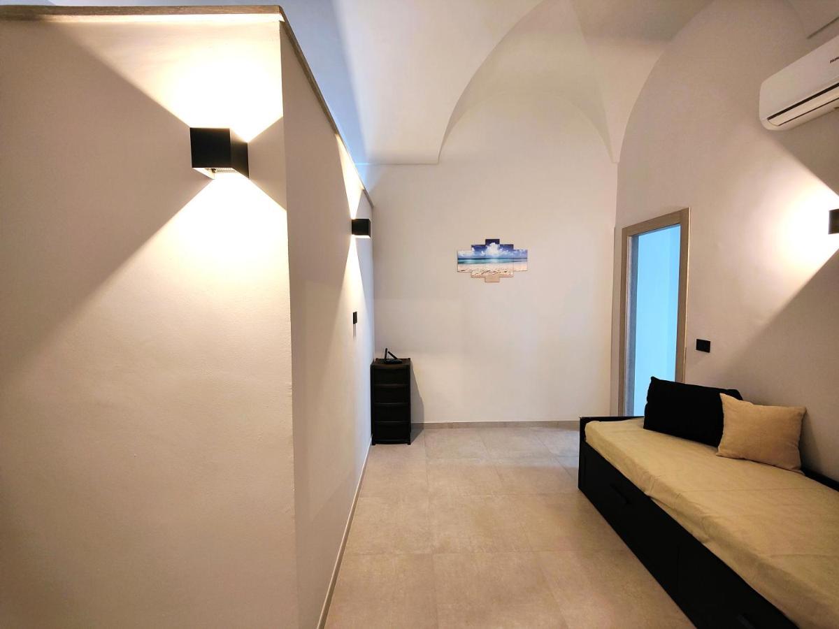 Hostdomus - Garibaldi Suite Loano Kültér fotó