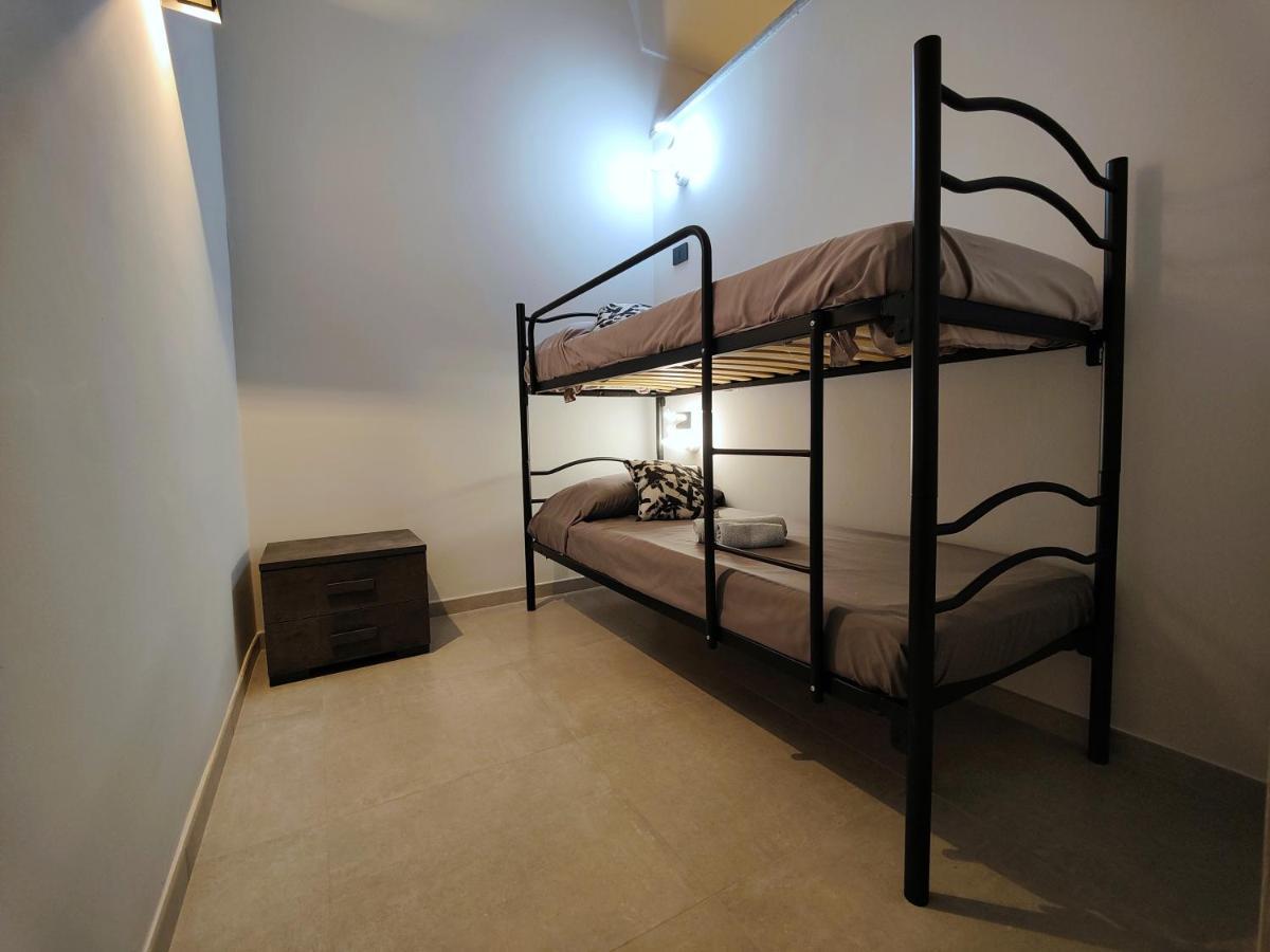Hostdomus - Garibaldi Suite Loano Kültér fotó